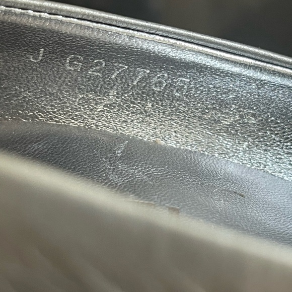 CHANEL "Chain": Deep Silver, Leather & "CC" Logo Pumps/Heels - Picture 9 of 16